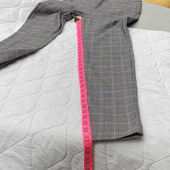 Camber and Grace slim leg, black and white checked pants. Size small. - Picture 11 of 15